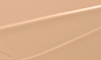 Prada Reveal Skin Optimizing Refillable Soft Matte Foundation In Mn40