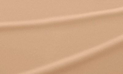Prada Reveal Skin Optimizing Refillable Soft Matte Foundation In Mw45