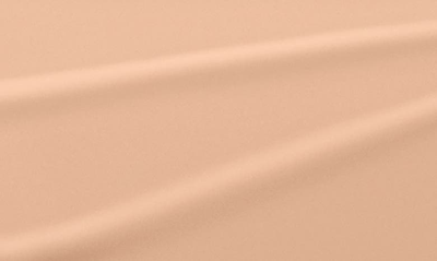 Prada Reveal Skin Optimizing Refillable Soft Matte Foundation In Lc10
