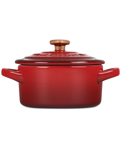 Le Creuset Figural Hearts 8 Oz. Two-piece Round Mini Cocotte Set In Cerise