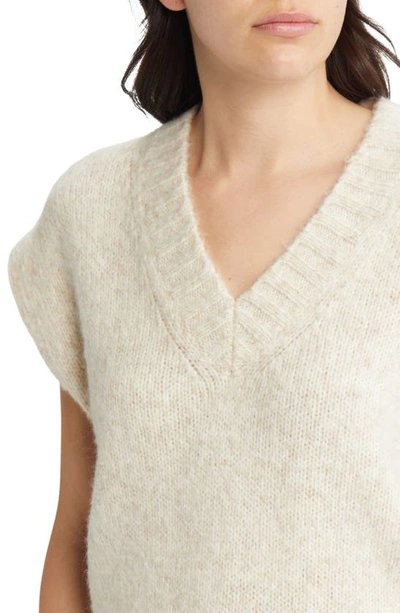 Shop Madewell Balsam Cap Sleeve Sweater In Heather Sand