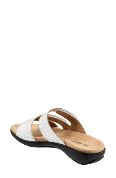 Trotters Rose Tool Slide Sandal In Silver