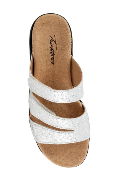 Trotters Rose Tool Slide Sandal In Silver