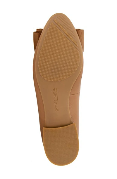 Shop Gentle Souls By Kenneth Cole Atlas Bow Detail Pump In Camel Leather