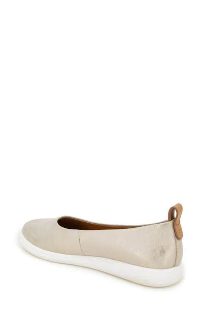 Gentle Souls By Kenneth Cole Bella Flat In Ice Metallic Leather