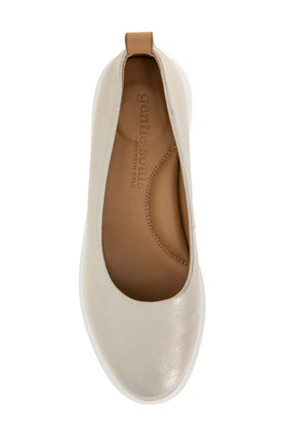 Gentle Souls By Kenneth Cole Bella Flat In Ice Metallic Leather