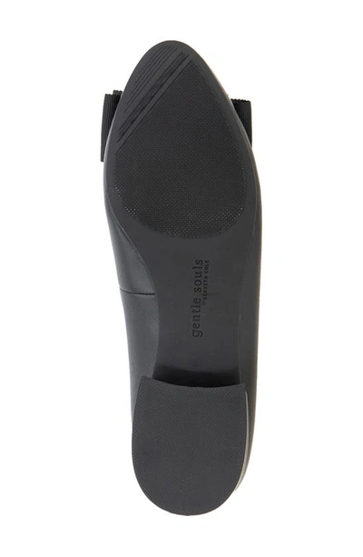 Shop Gentle Souls By Kenneth Cole Atlas Bow Detail Pump In Black Leather
