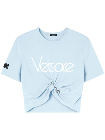 Shop Versace Cropped T-shirt With Pin In Blue