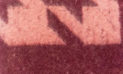Marcus Adler Houndstooth Scarf In Burgundy