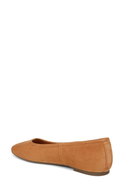 Vionic Orinda Square Toe Flat In Camel