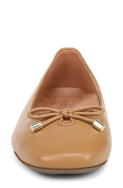 Vionic Klara Cap Toe Flat In Camel