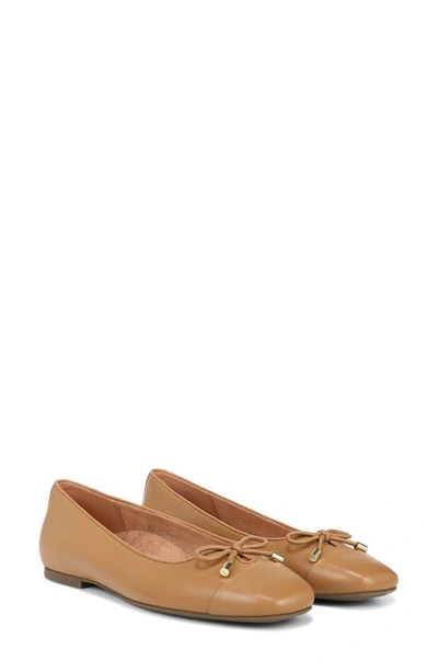 Vionic Klara Cap Toe Flat In Camel