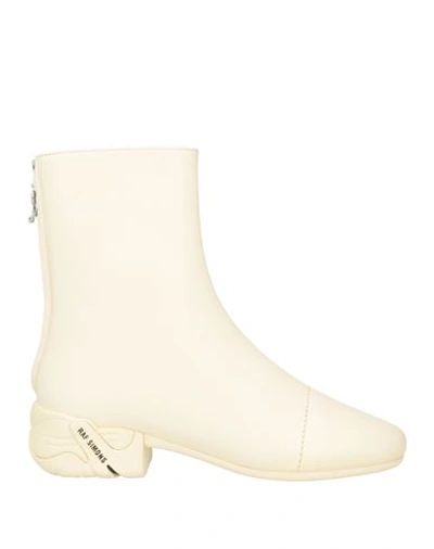 Shop Raf Simons Woman Ankle Boots Cream Size 8 Leather In White
