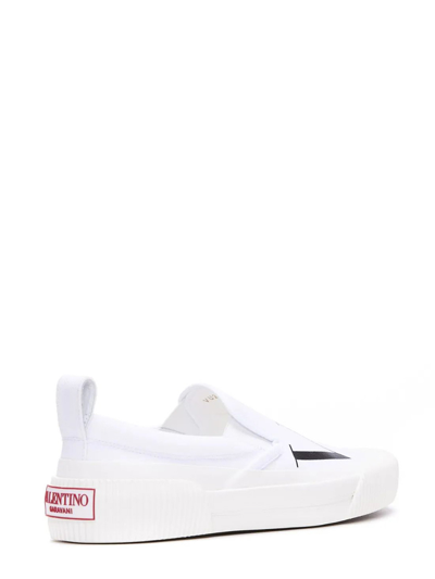 Shop Valentino Garavani Sneakers In Blanco