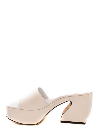 Shop Si Rossi Sandals In Blanco