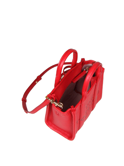Marc Jacobs Versatile Textured Leather Tote In Rojo