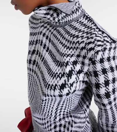 Burberry Houndstooth Wool-blend Turtleneck Sweater In Grey