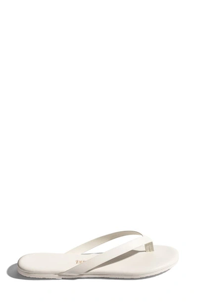 Shop Tkees The Boyfriend Leather Flip Flop In Cream