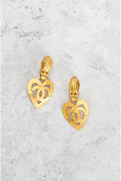 Pre-owned Chanel Coco Mark Dangling Heart Clip On Earrings In Light Gold