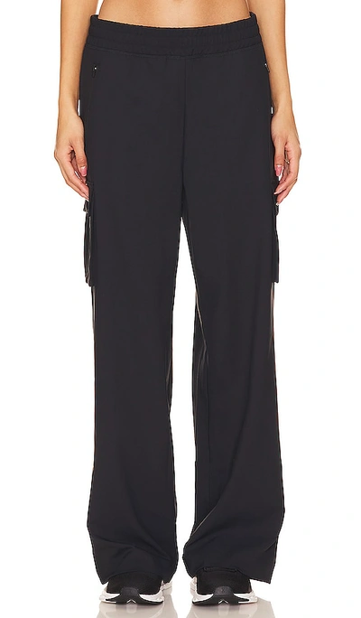 Shop Beyond Yoga City Chic Cargo Pant In Black