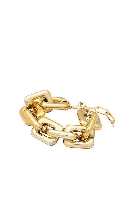 Shop Amber Sceats Chunky Chain Bracelet In 金色
