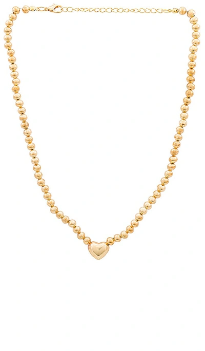 Shop Amber Sceats Sweetheart Necklace In 金色