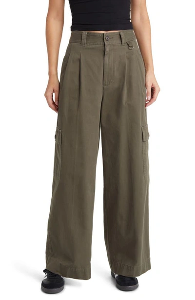 Shop Madewell The Harlow (re)generative Chino Wide Leg Cargo Pants In Capers