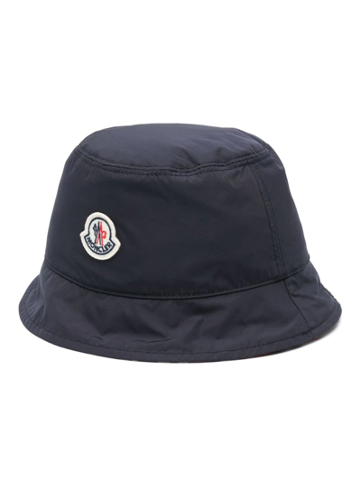 Shop Moncler Cappello Bucket Reversibile In Blue