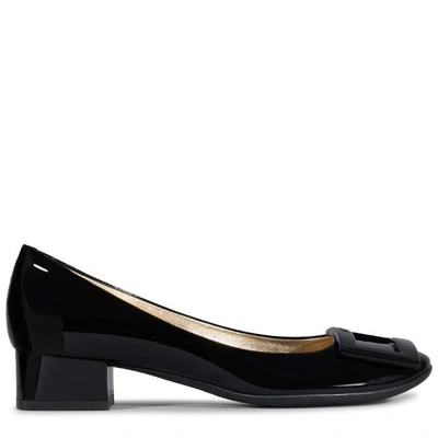 Shop Roger Vivier Belle De Nuit Pumps In Patent Leather In Black