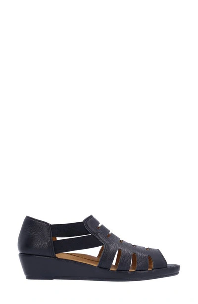 L'amour Des Pieds Bayla Wedge Sandal In Black