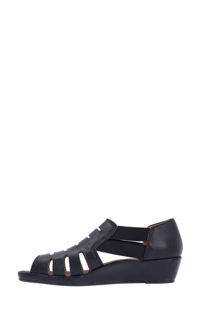 L'amour Des Pieds Bayla Wedge Sandal In Black