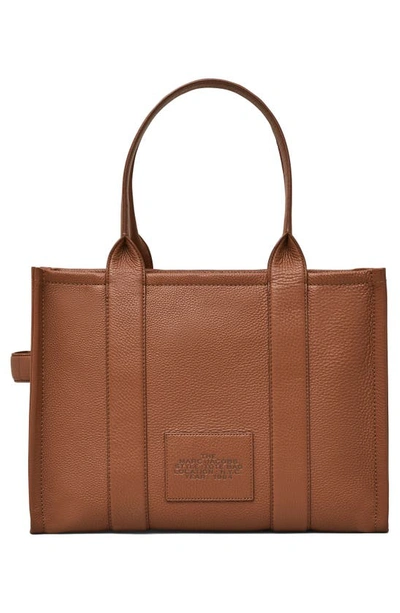 Marc Jacobs The Large Leather Tote Bag In Argan Oil