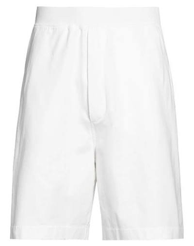 Shop Dsquared2 Man Shorts & Bermuda Shorts White Size M Cotton