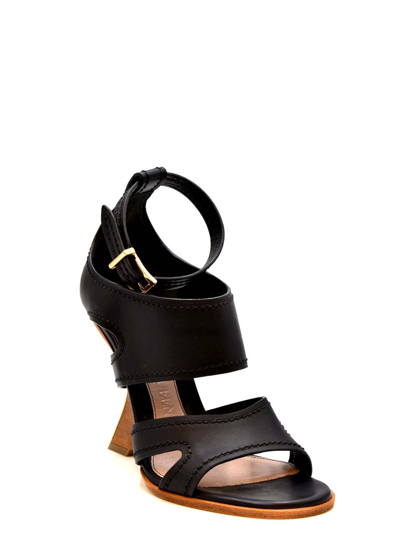 Shop Alexander Mcqueen Sandalias - Negro In Black