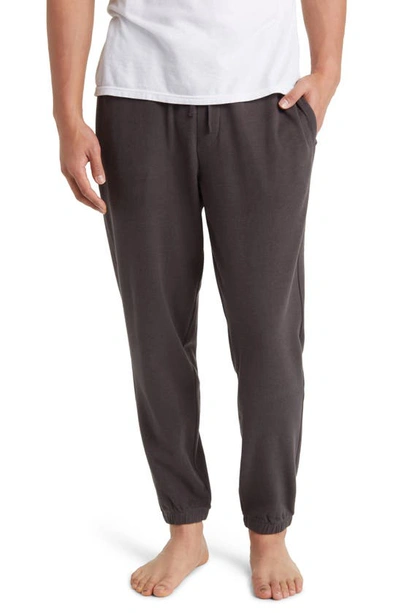 Shop Barefoot Dreams Malibu Collection® Brushed Fleece Joggers In Carbon