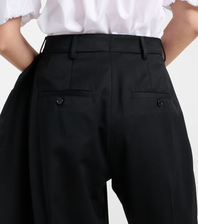 Simone Rocha Pleated Straight-leg Trousers With Pressed Rose Detail In Black