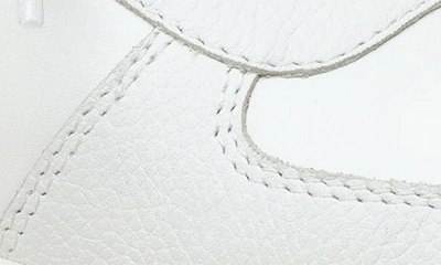Linea Paolo Krista Sneaker In Eggshell