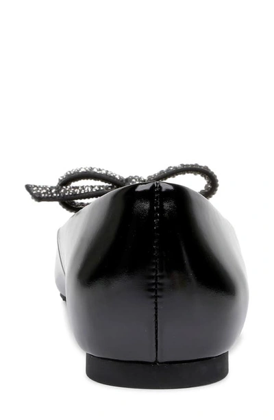 Jewel Badgley Mischka Hesther Flat In Black