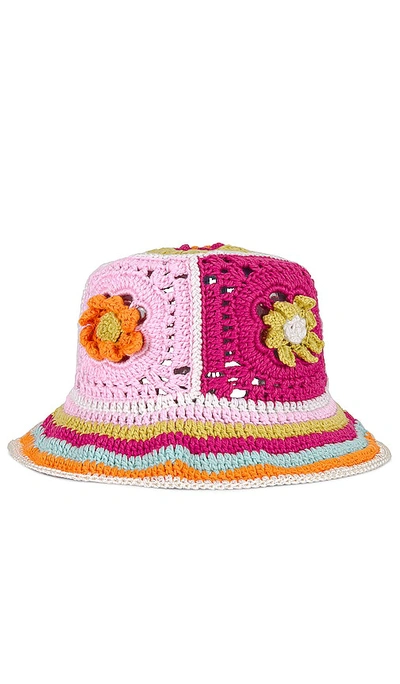 Shop My Beachy Side Crochet Hat In Ç¢žèš±
