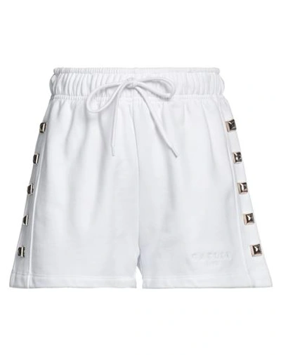 Shop Gaelle Paris Gaëlle Paris Woman Shorts & Bermuda Shorts White Size 1 Cotton