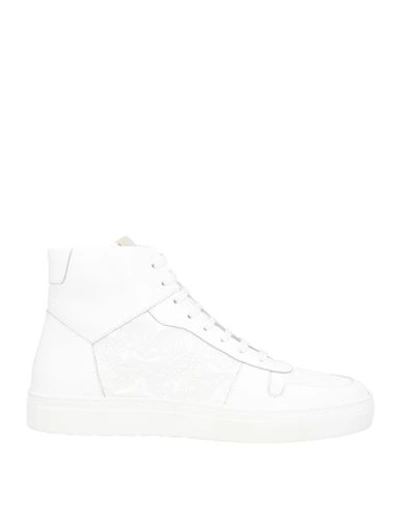 Shop Vivienne Westwood Woman Sneakers White Size 8 Leather
