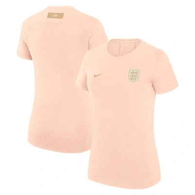 Shop Nike National Team Travel Raglan T-shirt In Pink