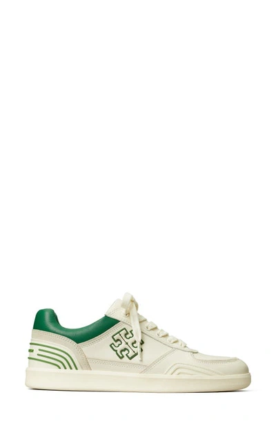 Tory Burch Clover Court Sneaker In Titanium White