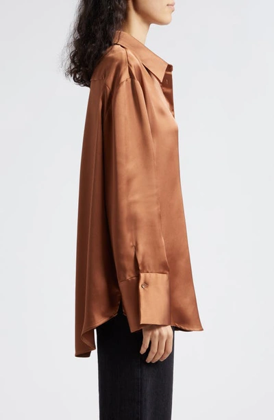 Shop Alice And Olivia Finely Oversize Satin Button-up Shirt In Camel