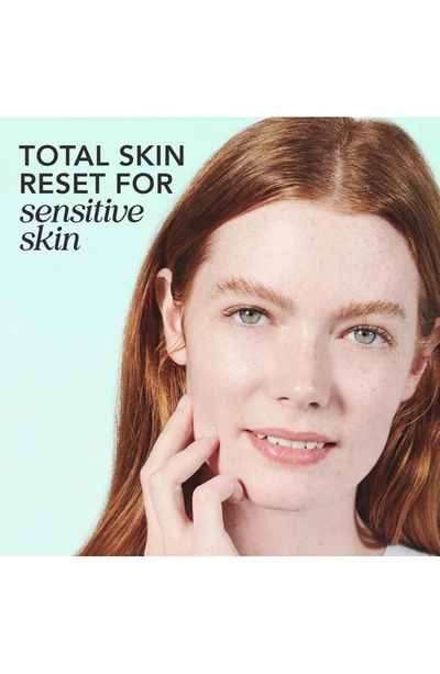 Herbivore Botanicals Green Magic Cica + Ceramides Redness Reducing Serum