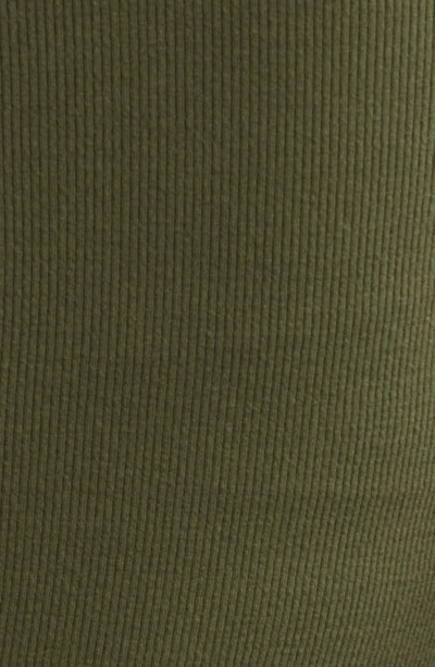 Frame Scoop Neck Rib Baby Tee In Fatigue