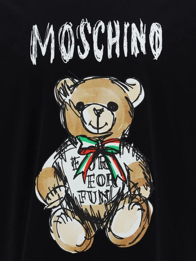 Shop Moschino T-shirts In A1555