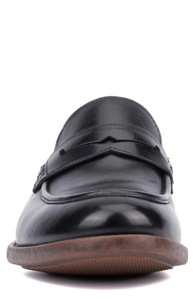 Vintage Foundry Harry Apron Toe Penny Loafer In Black Leather