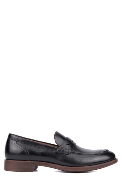 Vintage Foundry Harry Apron Toe Penny Loafer In Black Leather