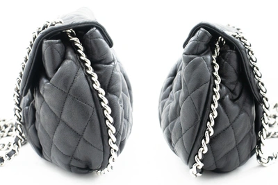 Pre-owned Chanel Chain Around Black Leather Shoulder Bag ()
